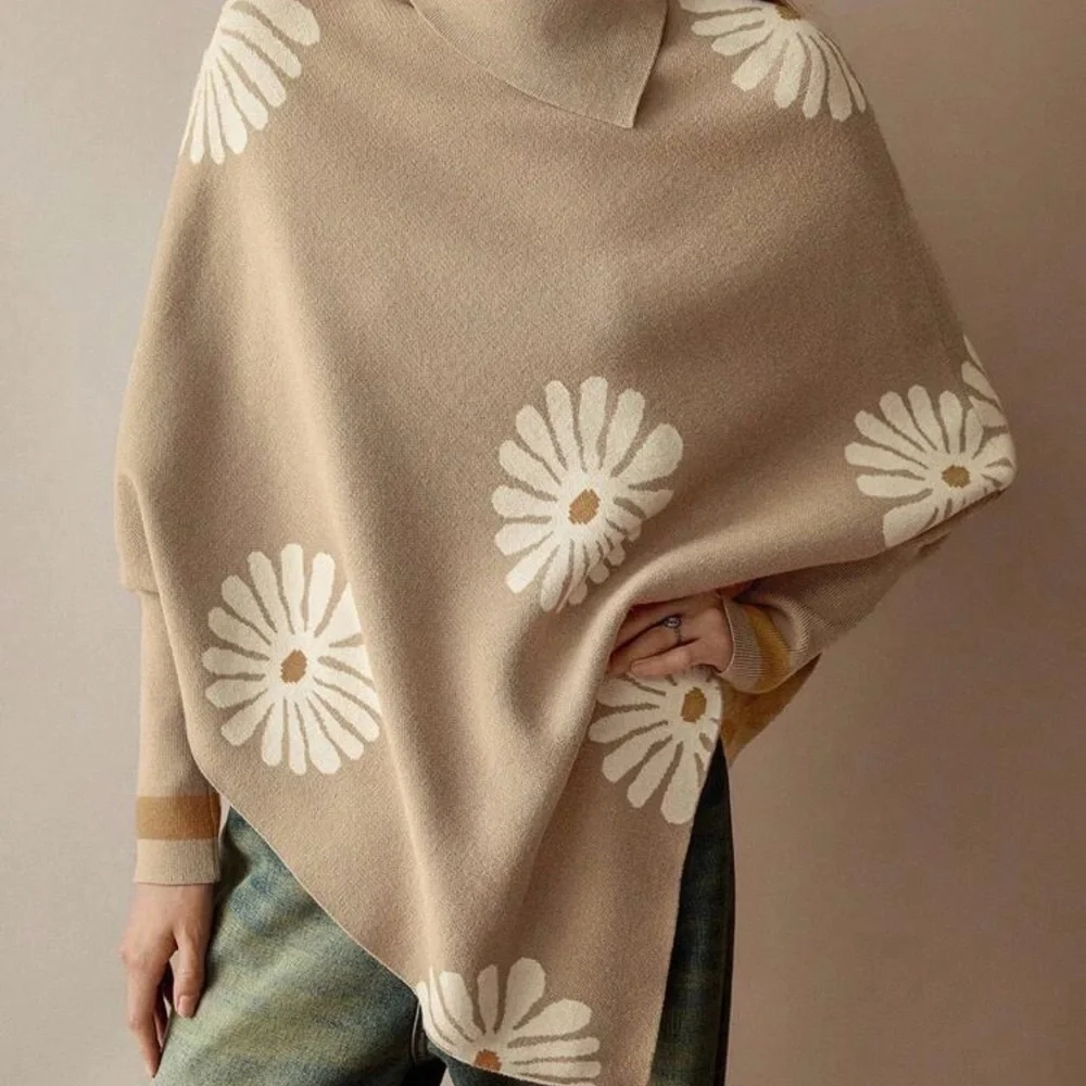 Chic Beige Floral Poncho - Picture 3 of 7